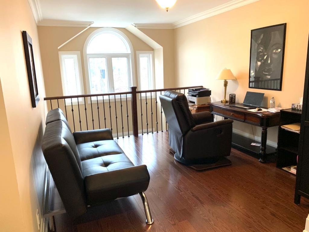 Luxury Home - Upper Toronto Beaches Екстер'єр фото